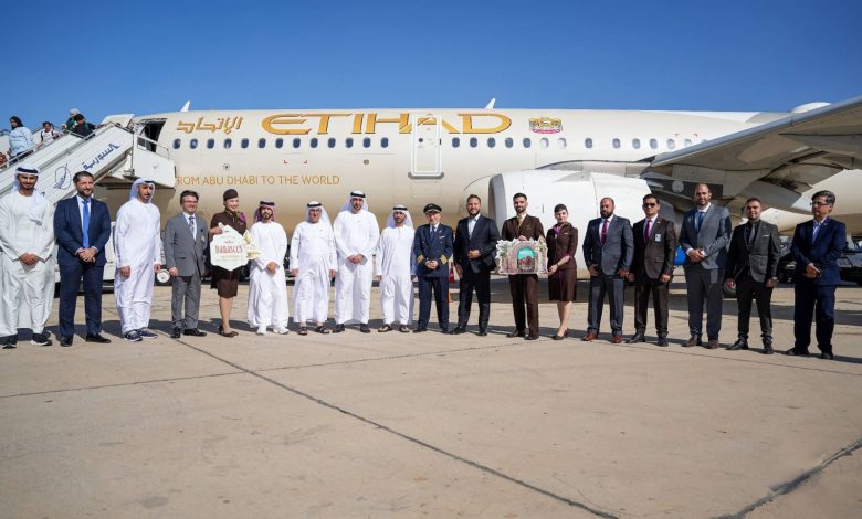 عودة-الربط-الجوي.-مطار-دمشق-يستقبل-أولى-رحلات-الاتحاد-للطيران-قادمة-من-أبوظبي