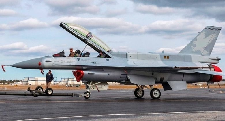 تحديث-الأسطول-الجوي-التايواني.-وصول-أول-مقاتلة-f-16-block-70-أمريكية-الصنع